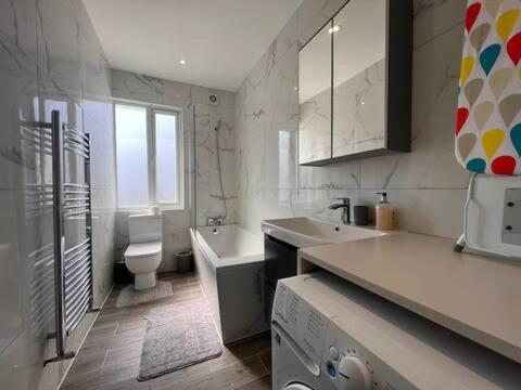 Star London Finchley Road 3-Bed Escape With Garden Apartment Exterior foto